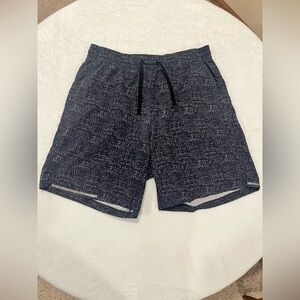 Men’s BearBottom Clothing 7 Inch Inseam Athletic Shorts - Medium